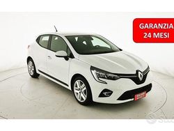 Bianco pastello Usata 2022 Renault Clio V Business Tre volumi | 13.300 € (Buon prezzo)