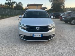 Grigio Usata 2019 Dacia Sandero Comfort Tre volumi | 6990 € (Buon prezzo)