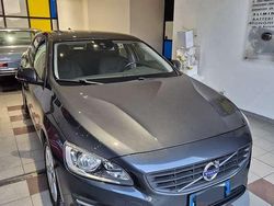 Usata 2017 Volvo V60 Momentum Station wagon | 12.000 € (Buon prezzo)