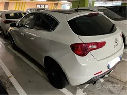Bianco Usata 2011 Alfa Romeo Giulietta Distinctive Due volumi | 4500 € (Ottimo prezzo)