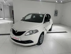 Bianco Usata 2021 Lancia Ypsilon Gold Due volumi | 11.700 € (Buon prezzo)