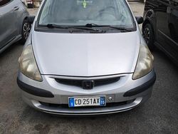 Usata 2002 Honda Jazz Due volumi | 750 € (Buon prezzo)