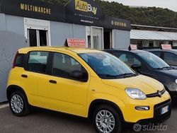 Giallo Usata 2024 Fiat Panda S Tre volumi | 12.890 € (Buon prezzo)