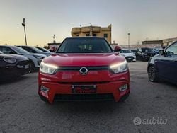 Rosso Usata 2016 Ssangyong (KGM) Tivoli SUV | 8990 € (Buon prezzo)
