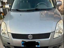 Usata 2005 Suzuki Swift Tre volumi | 1800 € (Buon prezzo)