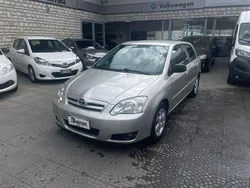 Grigio Usata 2006 Toyota Corolla Tre volumi | 3300 € (Buon prezzo)