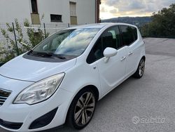 Bianco Usata 2011 Opel Meriva Monovolume | 3800 € (Buon prezzo)
