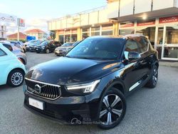 Nero Usata 2022 Volvo XC40 Core SUV | 28.790 € (Buon prezzo)
