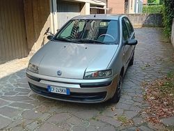 Usata 2002 Fiat Punto Due volumi | 1650 € (Buon prezzo)