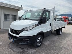 Bianco Usata 2021 Iveco Daily | 27.600 € (Molto cara)