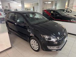 Nero Usata 2010 VW Polo Comfortline Tre volumi | 6300 € (Cara)