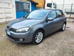 Grigio Usata 2010 VW Golf Highline Tre volumi | 6990 € (Buon prezzo)