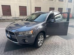 Grigio Usata 2011 Mitsubishi Outlander Instyle SUV | 6500 € (Cara)