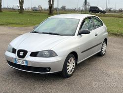Grigio Usata 2004 Seat Ibiza Tre volumi | 1400 € (Super prezzo)
