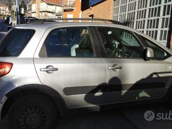 Grigio Usata 2006 Suzuki SX4 Due volumi | 1500 € (Buon prezzo)