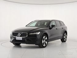 Nero Usata 2024 Volvo V60 CC Plus Station wagon | 37.800 € (Super prezzo)