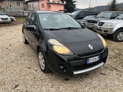 Nero Usata 2009 Renault Clio II Tre volumi | 2800 € (Ottimo prezzo)