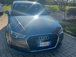 Grigio Usata 2018 Audi A3 Sportback Business Due volumi | 14.700 € (Buon prezzo)
