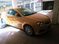 Usata 2005 Opel Tigra Edition Station wagon | 1700 € (Molto cara)