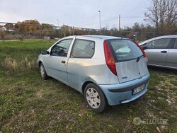 Blu Usata 2001 Fiat Punto Due volumi | 1000 € (Cara)