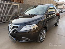 Nero Usata 2014 Lancia Ypsilon S Due volumi | 6999 € (Buon prezzo)