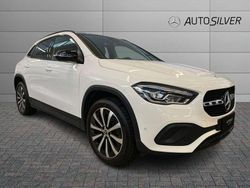 Bianco / pastello Usata 2022 Mercedes GLA180 SUV | 31.800 € (Buon prezzo)
