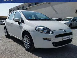 Bianco Usata 2016 Fiat Punto Easy Due volumi | 4990 € (Buon prezzo)