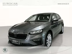 Grigio graphite metallizzato Usata 2024 Skoda Scala Style Due volumi | 19.900 € (Buon prezzo)