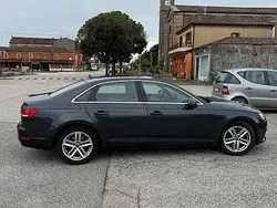 Grigio Usata 2017 Audi A4 Tre volumi | 16.300 € (Buon prezzo)