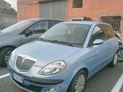 Blu Usata 2004 Lancia Ypsilon Due volumi | 2000 €