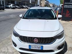 Bianco Usata 2017 Fiat Tipo Lounge Tre volumi | 6900 € (Ottimo prezzo)