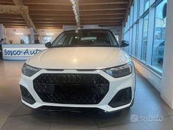 Bianco Nuova 2025 Audi A1 Comfort Tre volumi | 32.900 € (Molto cara)