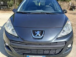 Usata 2011 Peugeot 207 Due volumi | 2000 € (Super prezzo)