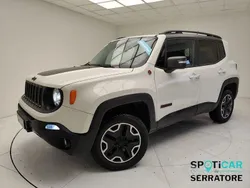Bianco Usata 2015 Jeep Renegade Trailhawk SUV | 14.486 € (Buon prezzo)