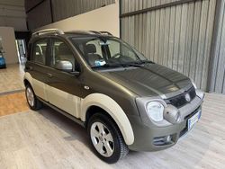 Usata 2011 Fiat Panda 4x4 Climbing Due volumi | 5450 € (Buon prezzo)