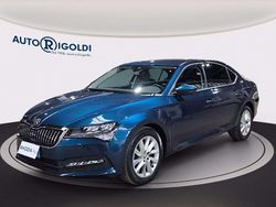 Blu lava metallizzato Usata 2023 Skoda Superb Executive Tre volumi | 22.900 € (Super prezzo)