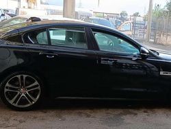 Nero Usata 2015 Jaguar XE R-Sport Tre volumi | 13.999 € (Buon prezzo)