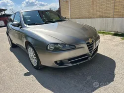 Grigio Usata 2009 Alfa Romeo 147 Distinctive Due volumi | 1500 € (Ottimo prezzo)