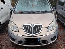 Usata 2011 Lancia Musa Monovolume | 2100 € (Ottimo prezzo)