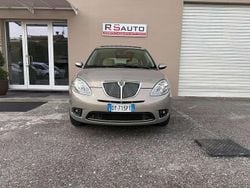 Oro Usata 2009 Lancia Ypsilon Platinum Due volumi | 3200 € (Buon prezzo)