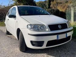 Bianco Usata 2006 Fiat Punto Tre volumi | 2000 € (Buon prezzo)