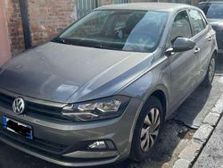 Grigio Usata 2017 VW Polo Comfortline Tre volumi | 12.000 € (Buon prezzo)