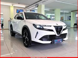 Bianco Nuova 2025 Alfa Romeo Junior Edizione Speciale SUV | 27.500 € (Super prezzo)
