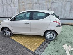 Usata 2016 Lancia Ypsilon Due volumi | 8500 € (Buon prezzo)