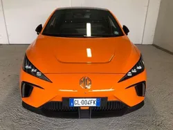 Arancione Usata 2022 MG MG4 EV Luxury Due volumi | 31.300 € (Molto cara)