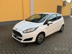 Bianco Usata 2014 Ford Fiesta Tre volumi | 3800 € (Super prezzo)