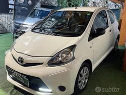 Bianco Usata 2009 Toyota Aygo Due volumi | 3700 € (Buon prezzo)