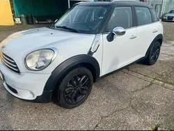 Usata 2010 Mini Cooper Countryman SUV | 5300 € (Molto cara)