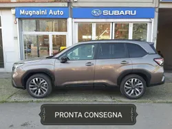 Brilliant bronze met Nuova 2024 Subaru Forester Premium SUV | 43.450 € (Buon prezzo)