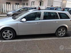 Grigio Usata 2007 Opel Astra Station wagon | 1000 € (Ottimo prezzo)